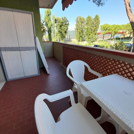 Appartement Casa Irene à Luni Extérieur photo